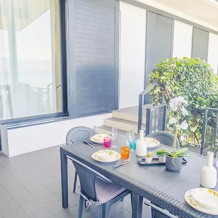 Appartamento Patrizia View - Italian Homing Desenzano del Garda