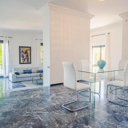 Apartment Patrizia View - Italian Homing *