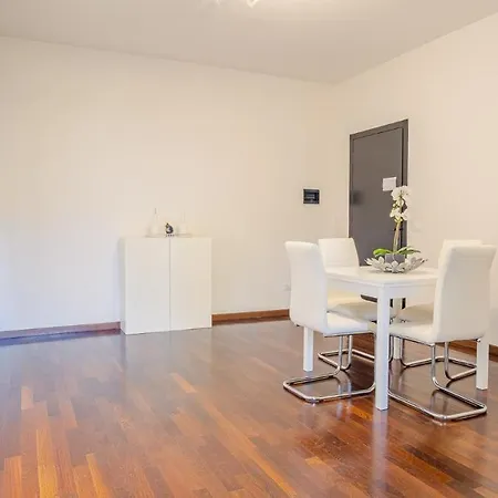 Apartment Patrizia View - Italian Homing *